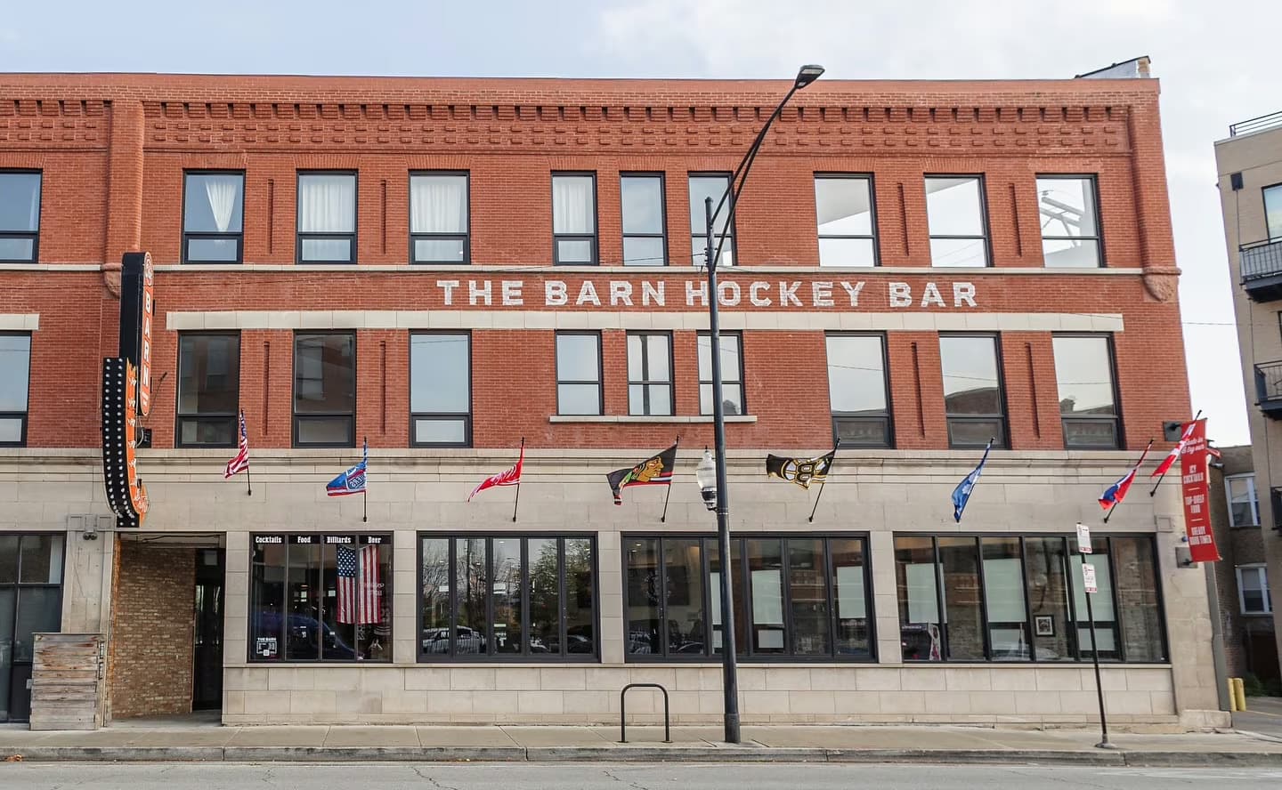 Main Bar Dining Room, The Barn Hockey Bar photo #7