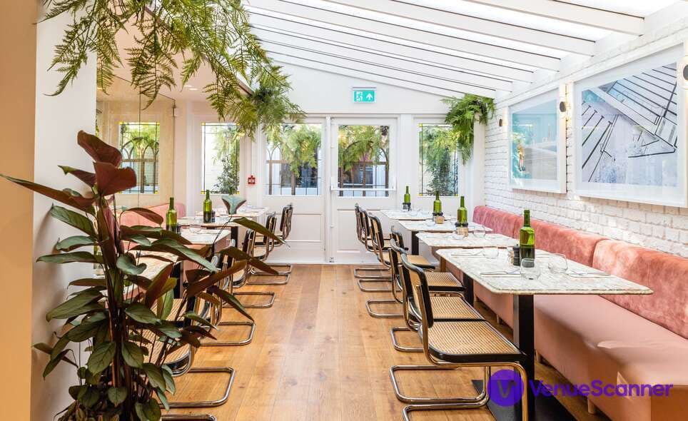 Whole Venue, Johnny Green photo #1