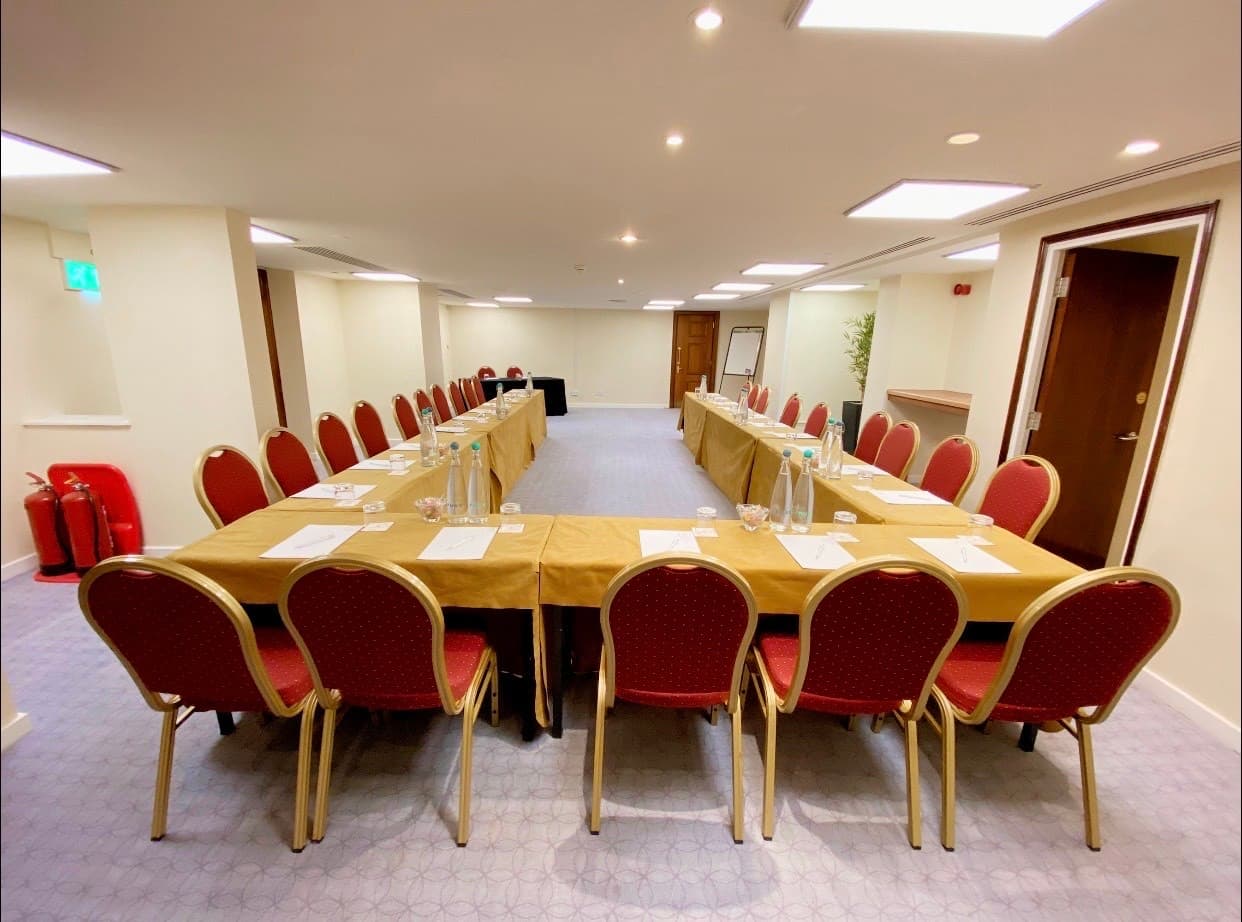 Photo of Millennium Gloucester Hotel, Cromwell 6