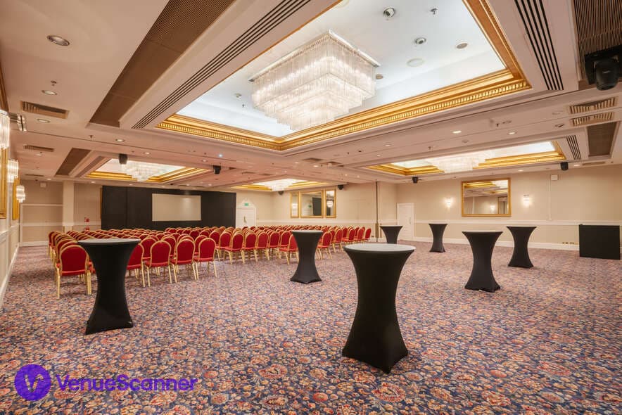 Kensington Suite, Millennium Gloucester Hotel photo #3