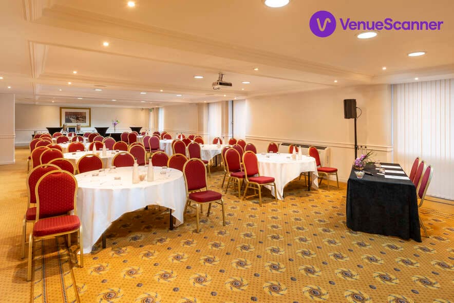 Kensington Suite, Millennium Gloucester Hotel photo #1