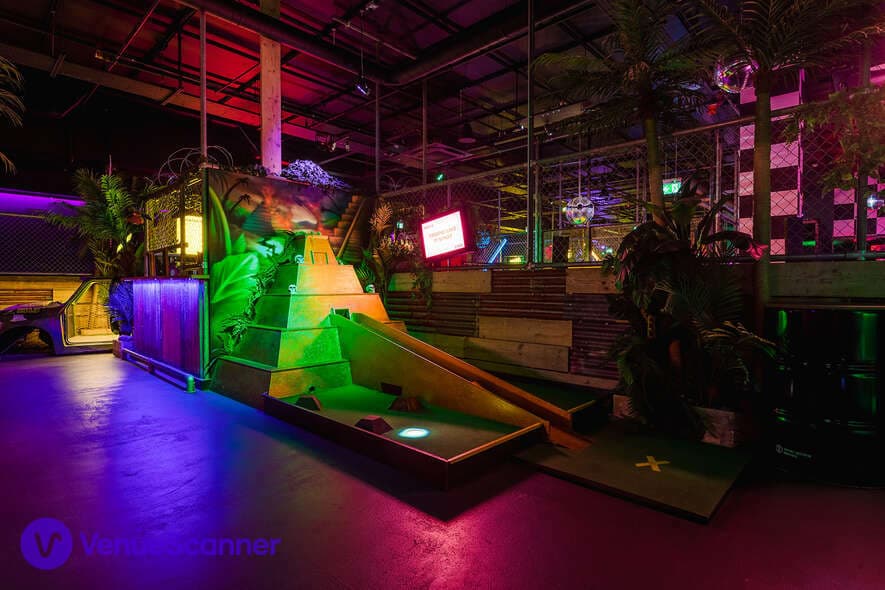 Junkyard Golf Shoreditch, Exclusive Hire photo #3