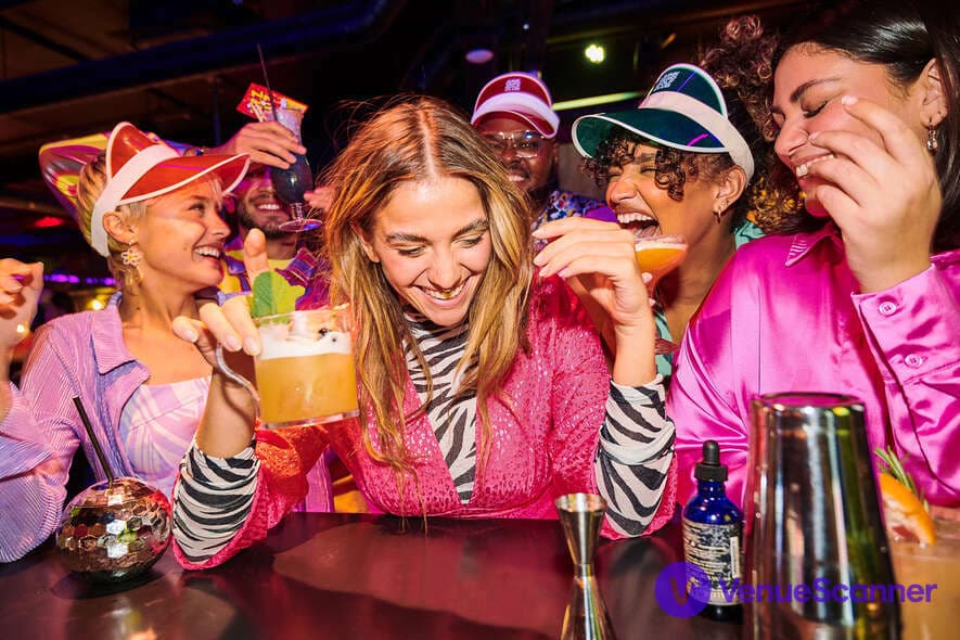 PABLO, Junkyard Golf Shoreditch photo #1