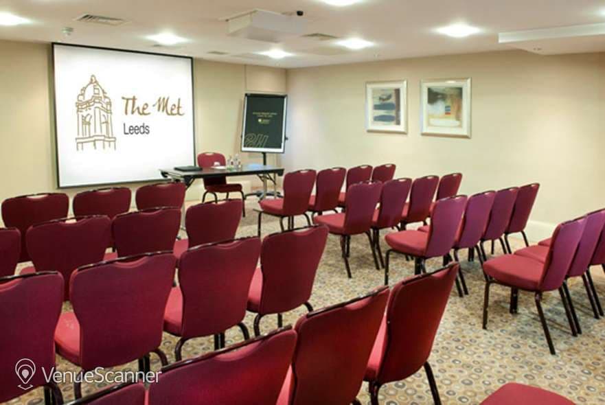 Met 17, The Principal Met Hotel photo #1