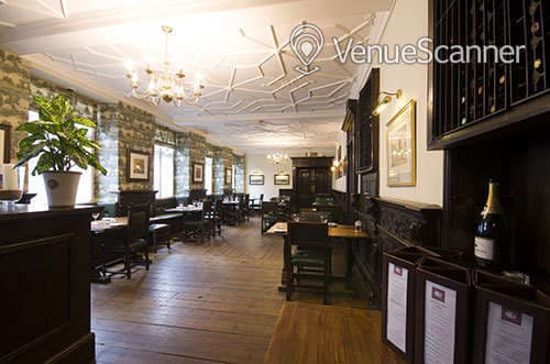 The Snooty Fox Hotel & Restaurant, The Snooty Fox Library photo #3