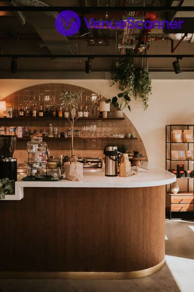 Exclusive Hire, The Eleventh Hour photo #2