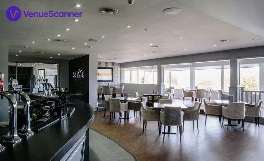 Skylark Country Club, Skylark Suite photo #3