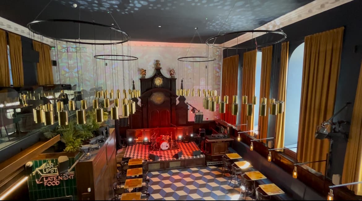Mezzanine, Amazing Grace photo #4