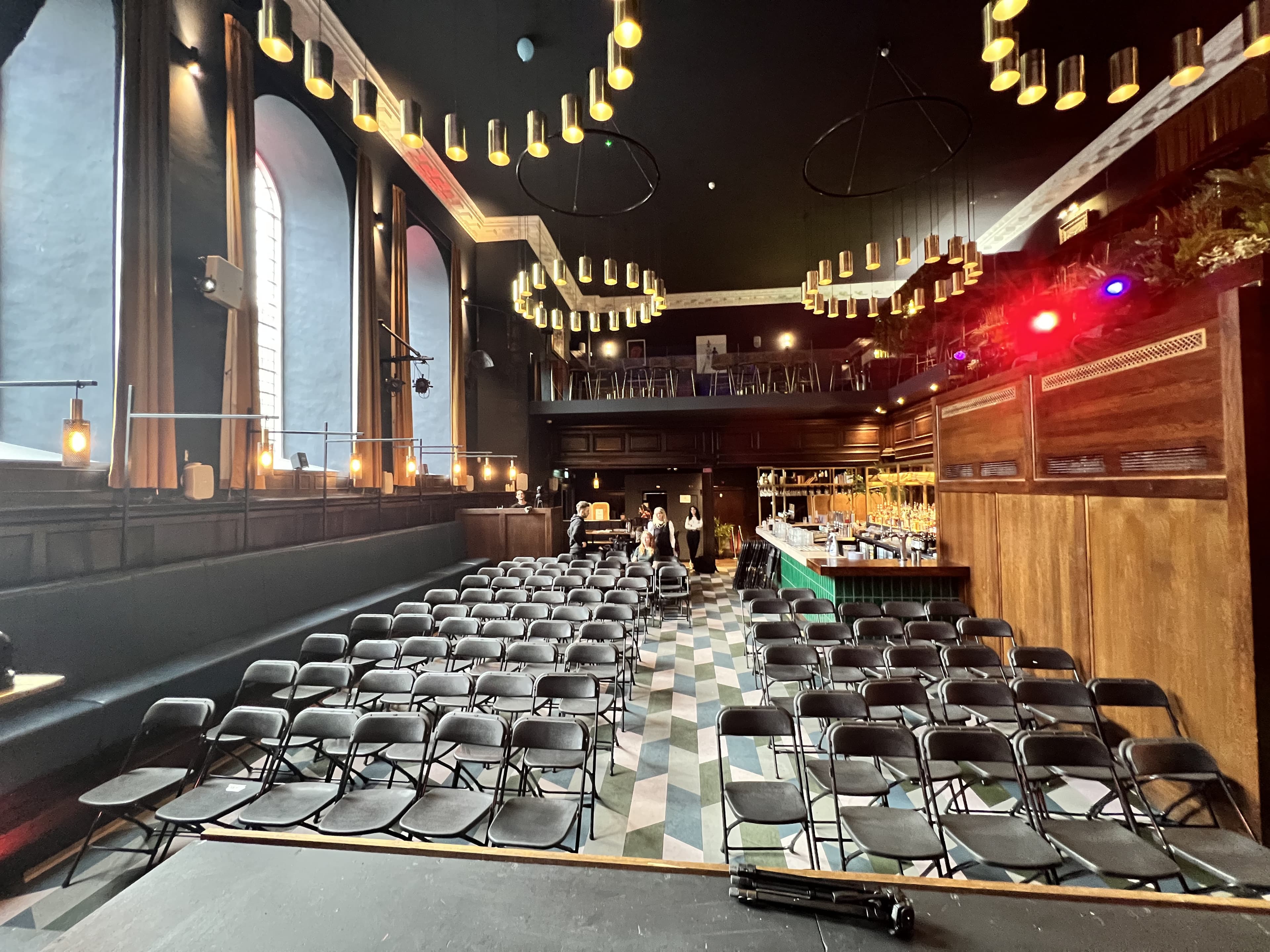 Full Venue, Amazing Grace photo #3