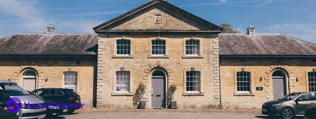 Hartham Park photo #3