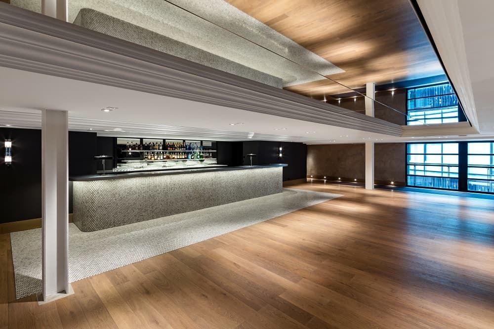 The Halle Lounge Bar