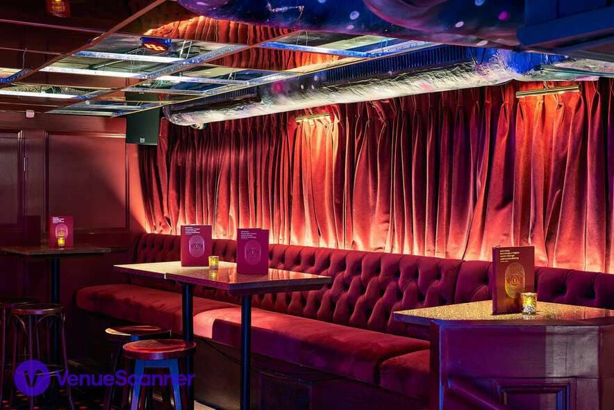 Full Venue, The Escapologist photo #3