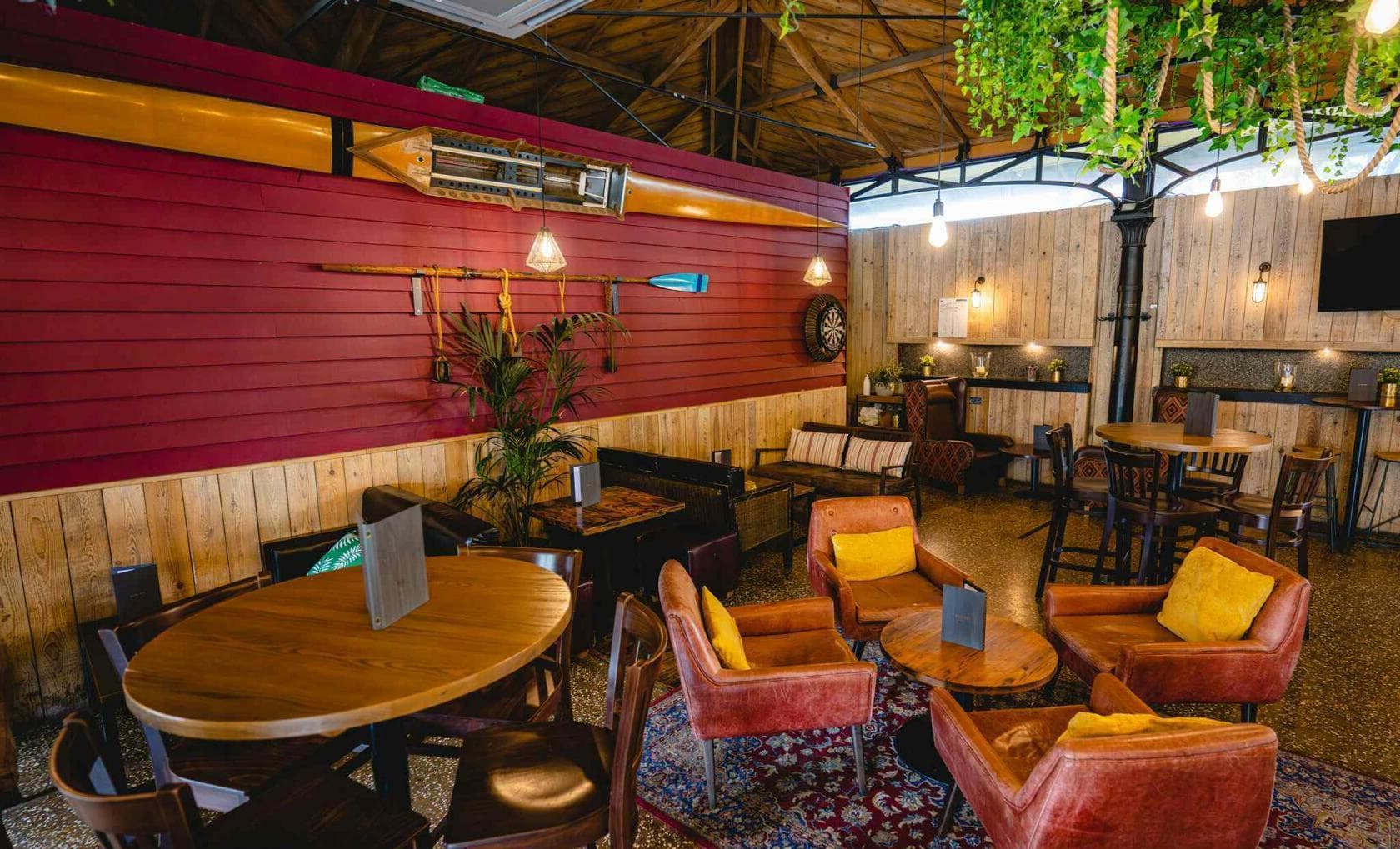 Bar & Terrace