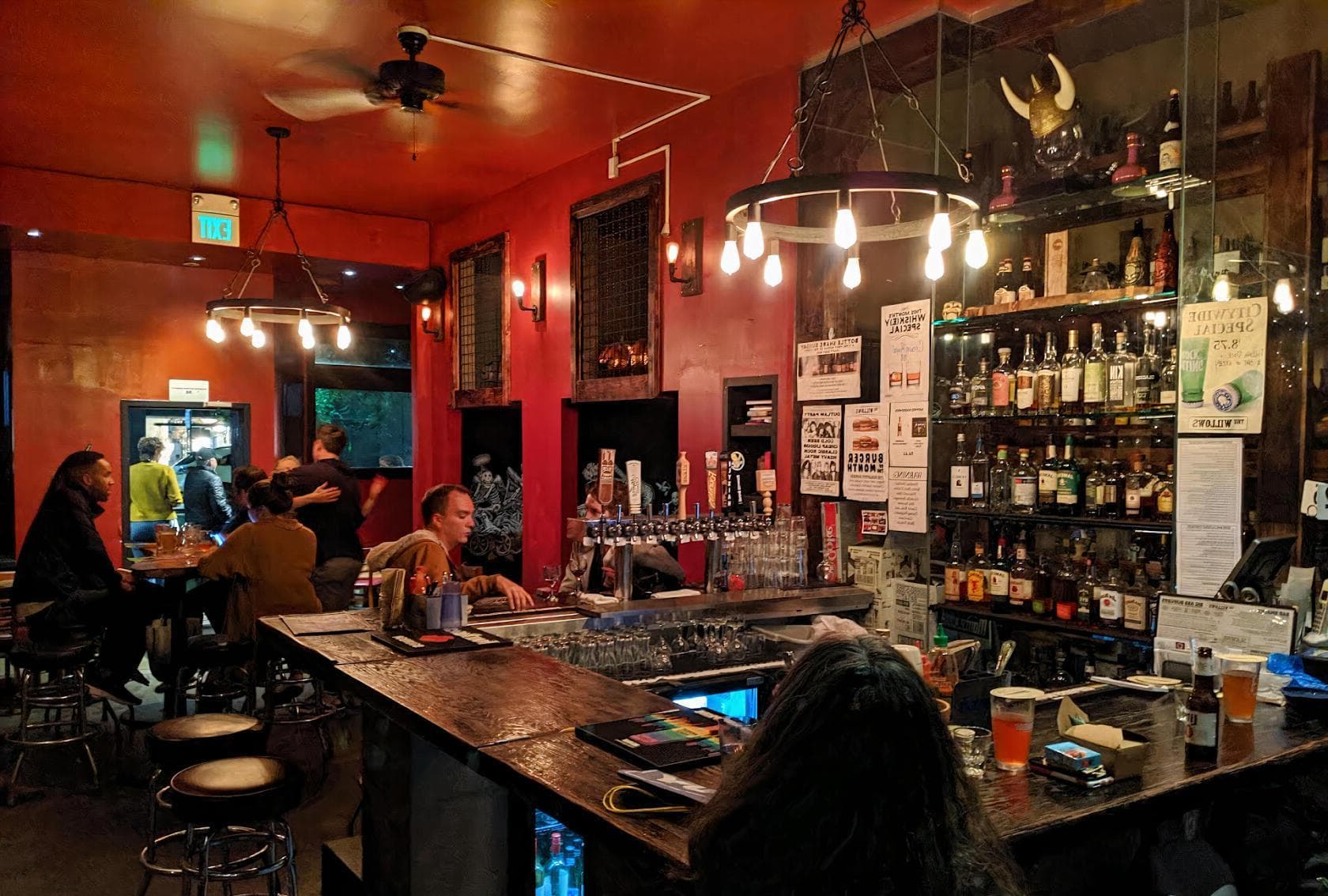 Craft Beer Room, The Willows photo #1