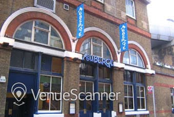 The Ground Floor Bar, Auberge Waterloo photo #2