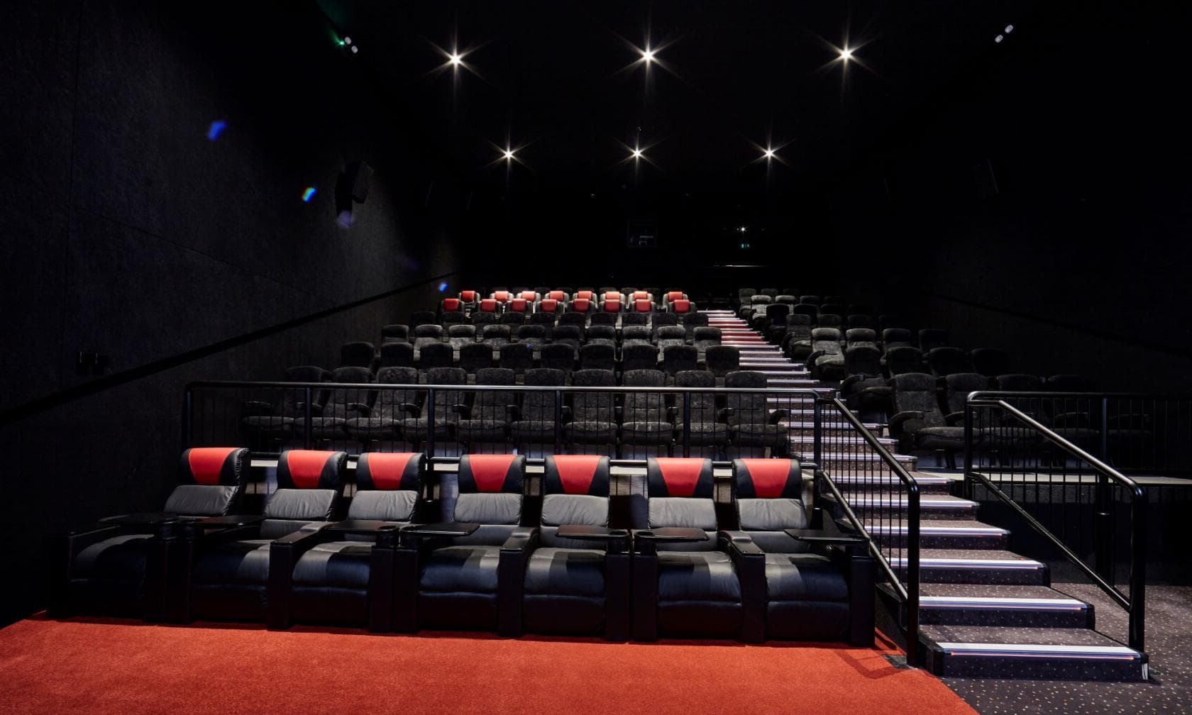 Screen 2, 6 & 7, Vue Bedford photo #2