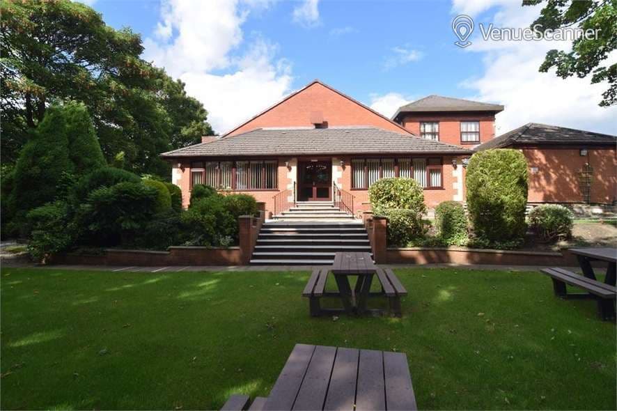 Brookfield Hall photo #3