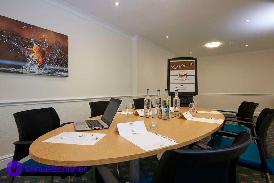 Harwood Suite, Last Drop Village Hotel & Spa photo #1