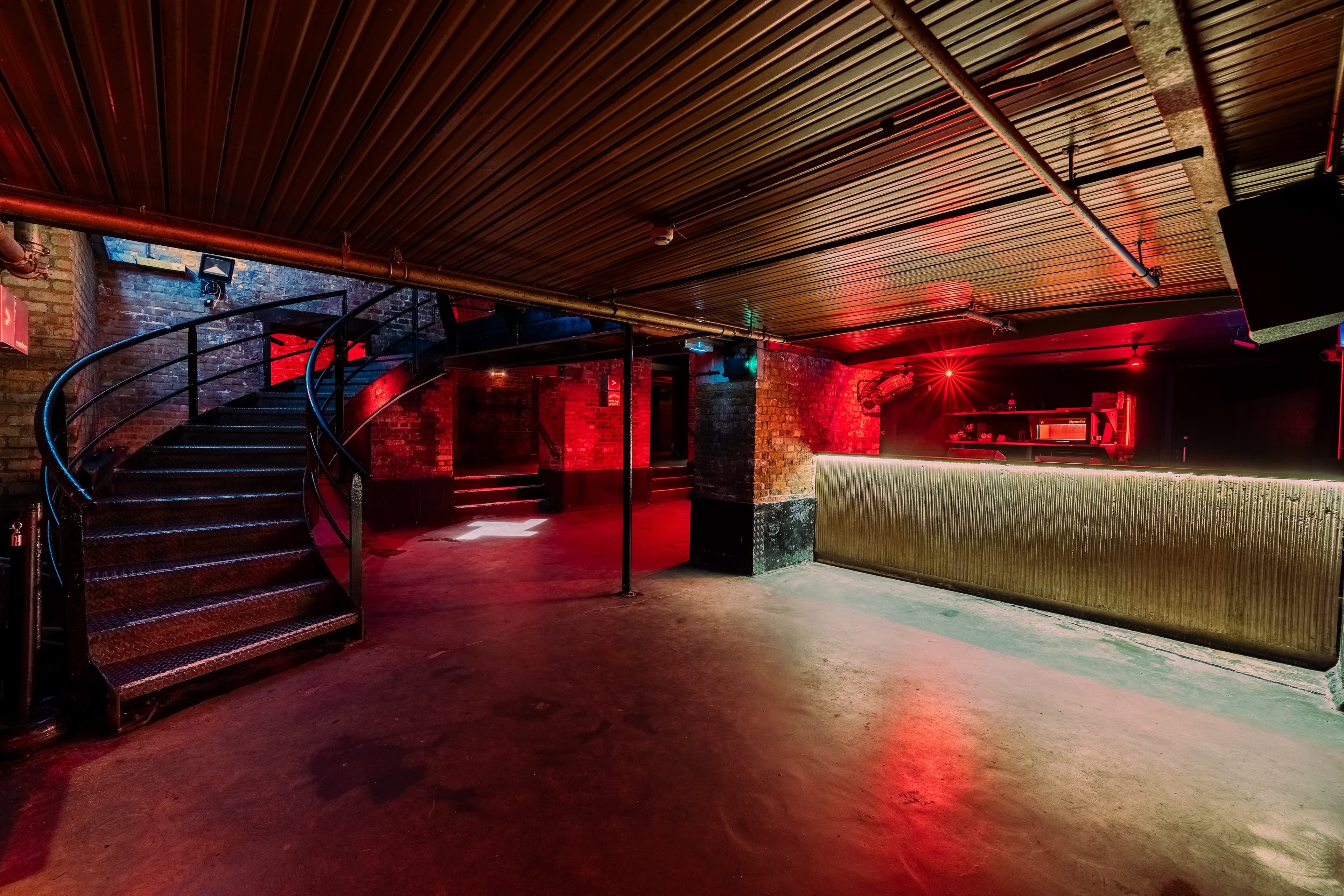 Room 2 + Sunken Bar, Fabric photo #2
