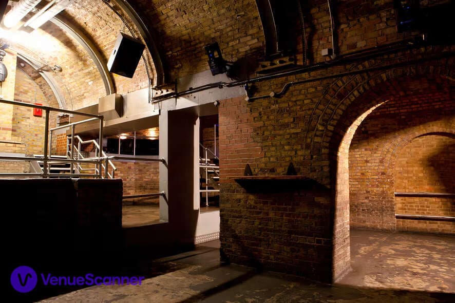 Fabric, Room 3 photo #3