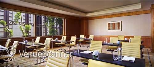 Tomlinson, Regent Singapore photo #1