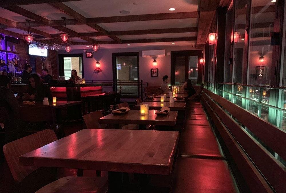 Entire Venue, Crudo photo #1