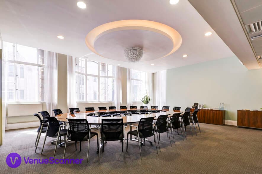 Brussels, Surveyors House RICS Westminster photo #1