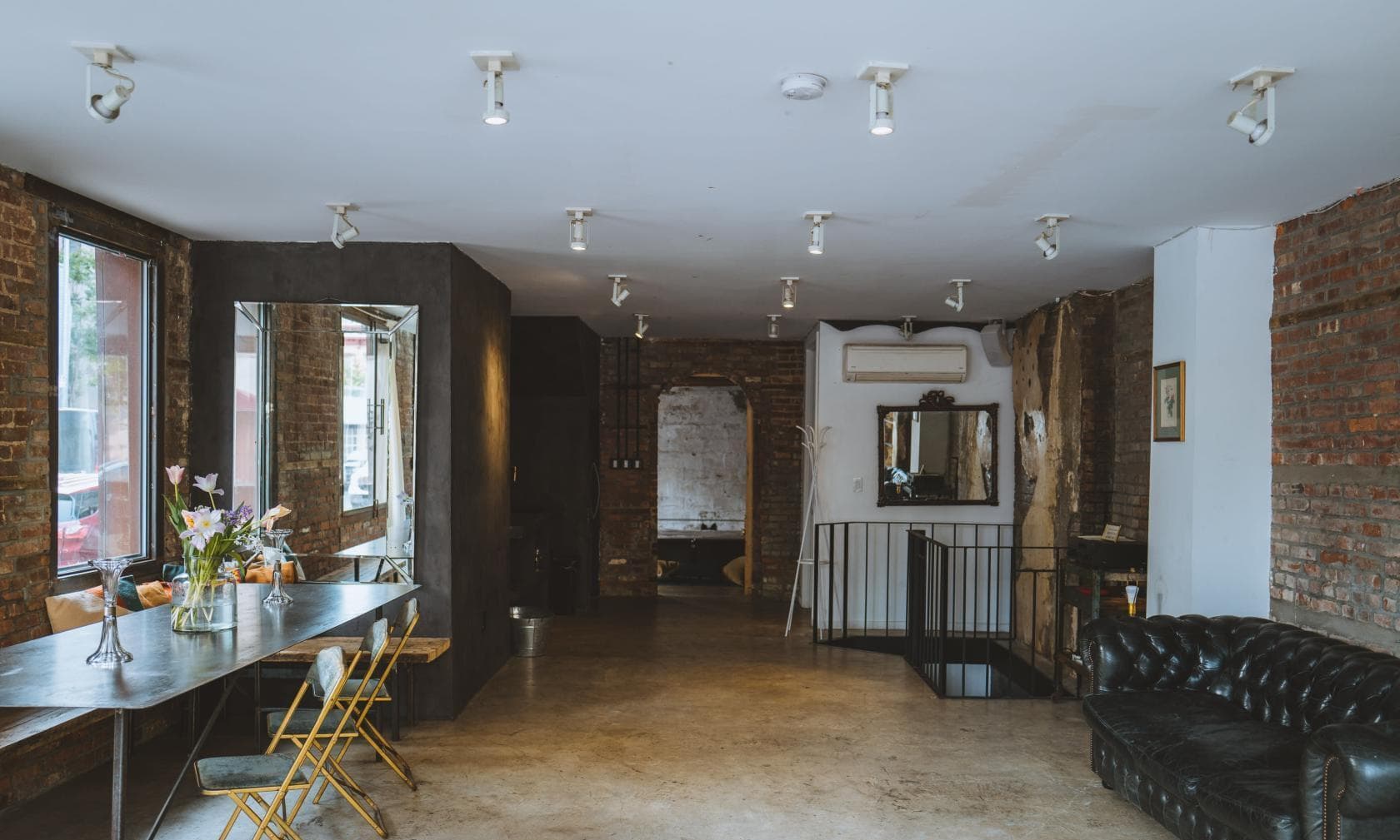 Photo of Rosa 402, Everyone's Corner Venue