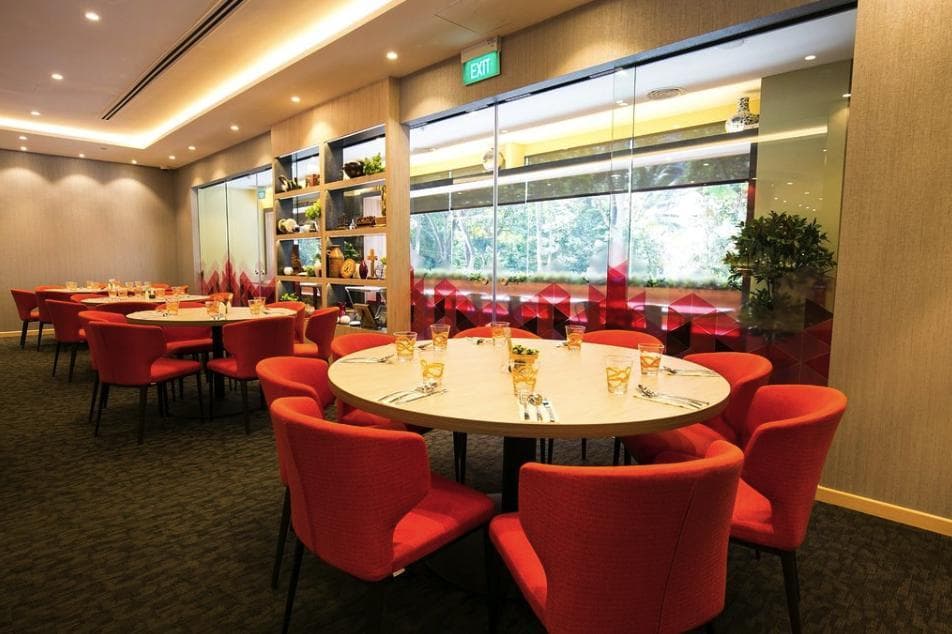 Metropolitan YMCA Restaurant, Restaurant photo #2