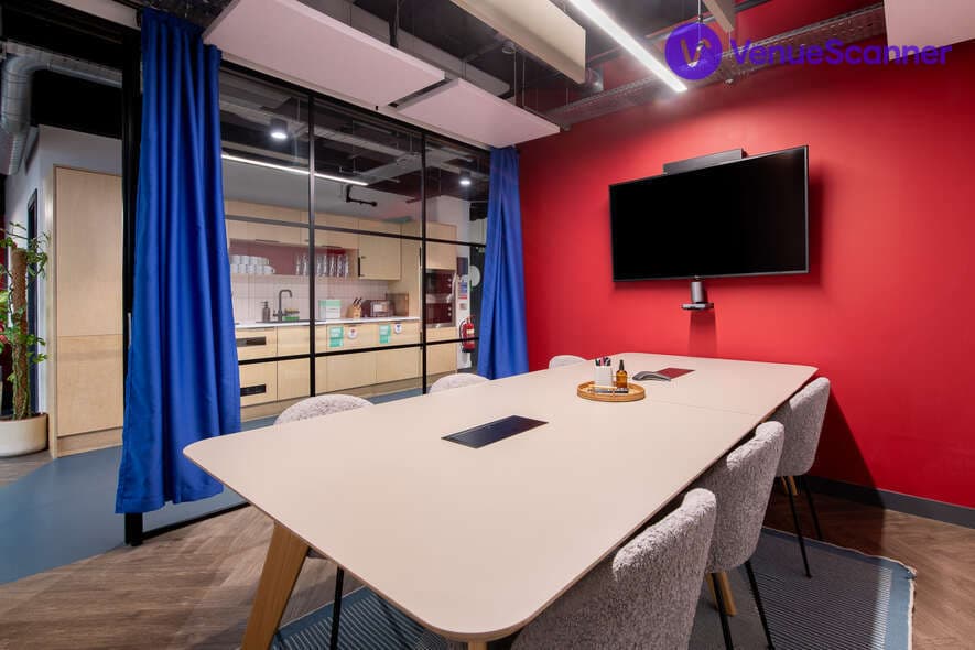 Runway East London Bridge, Mansell photo #3