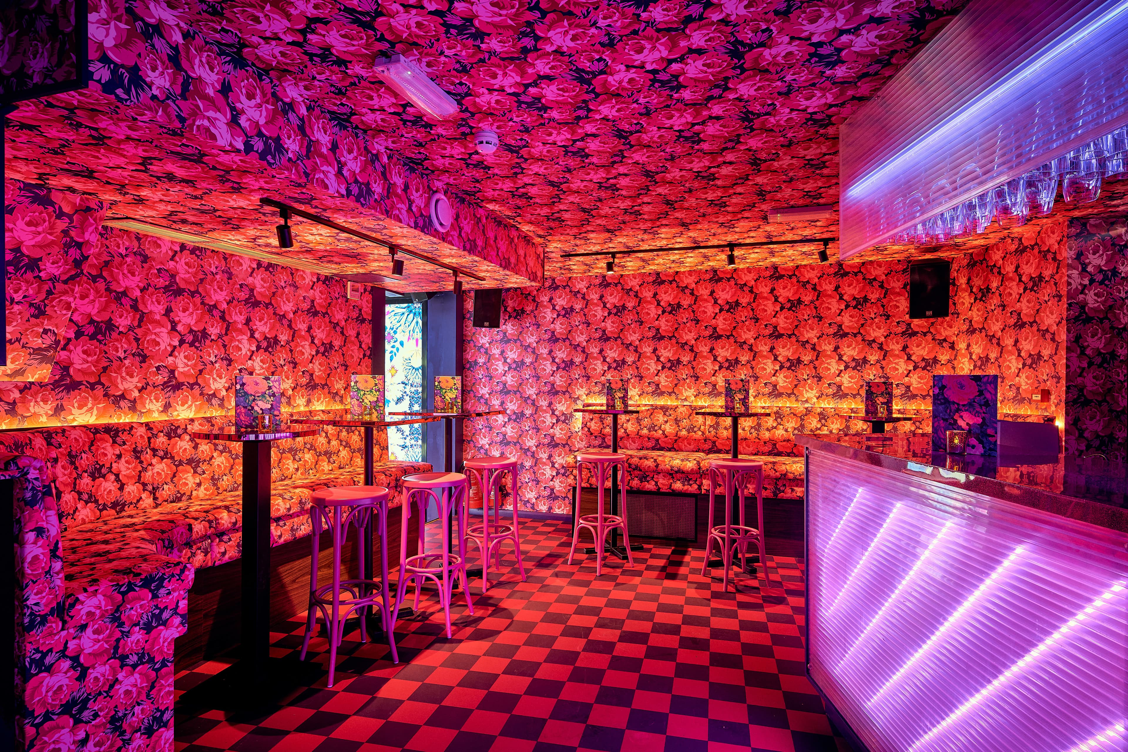 Blame Gloria Clapham Junction photo #2