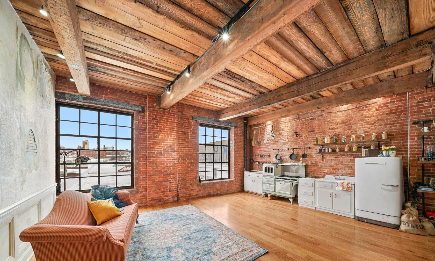 Beautiful Vintage Studio