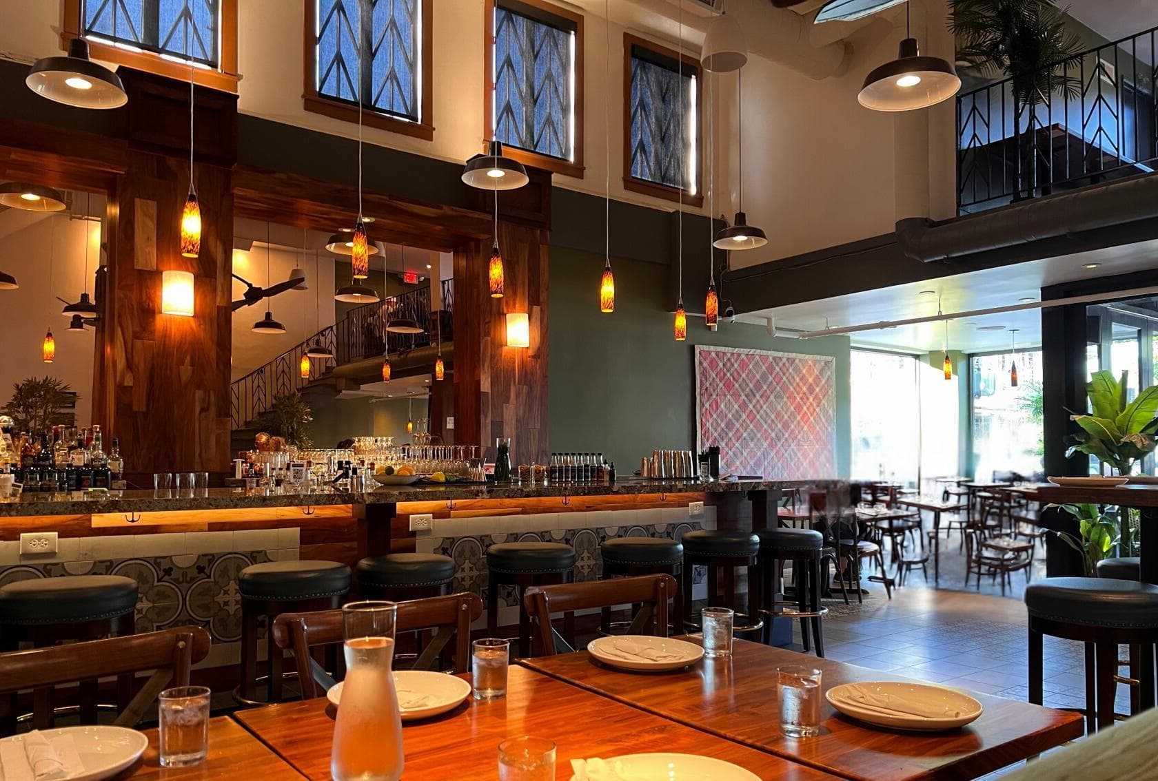 Main Dining Area, Avenida photo #1