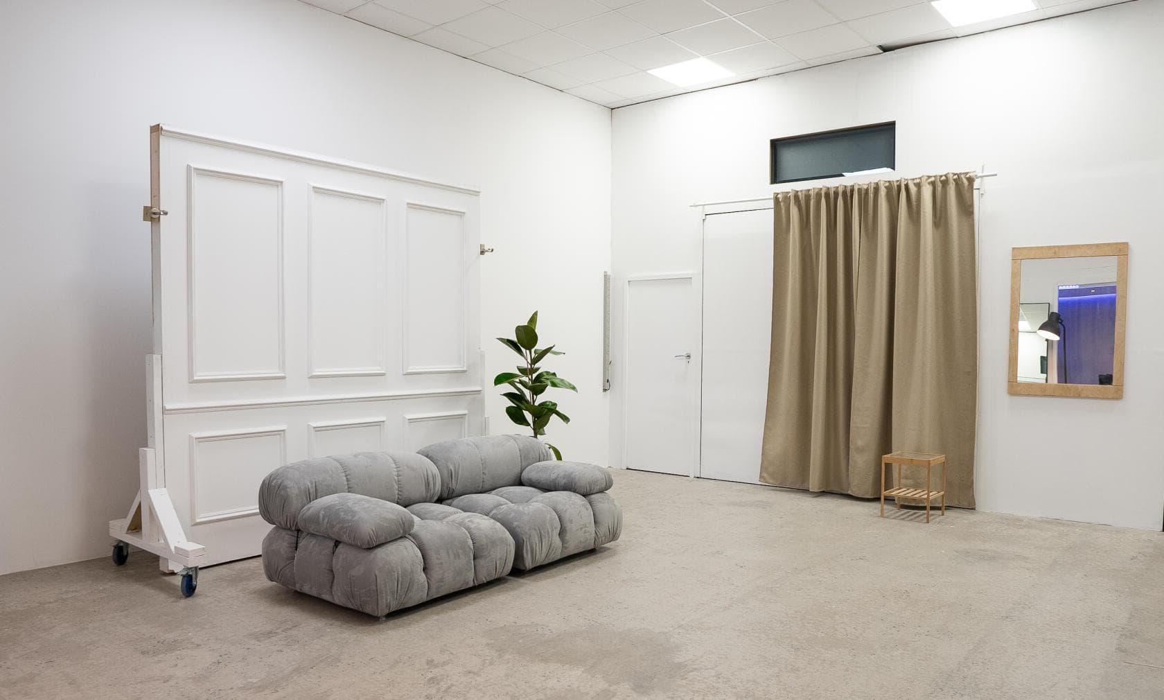 Entire Studio, Unit 7 Studios photo #1