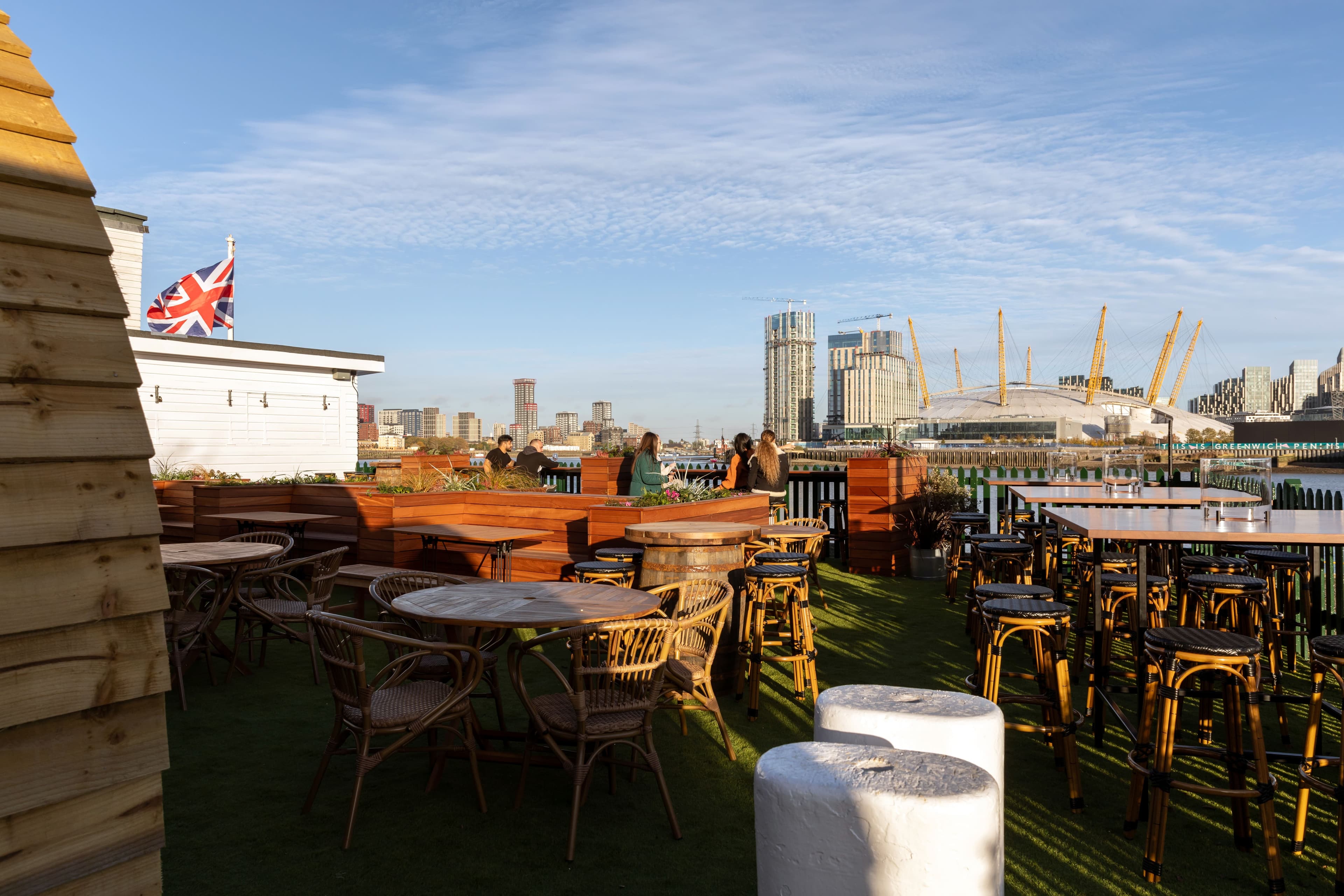 Riverside Garden, The Gun photo #3