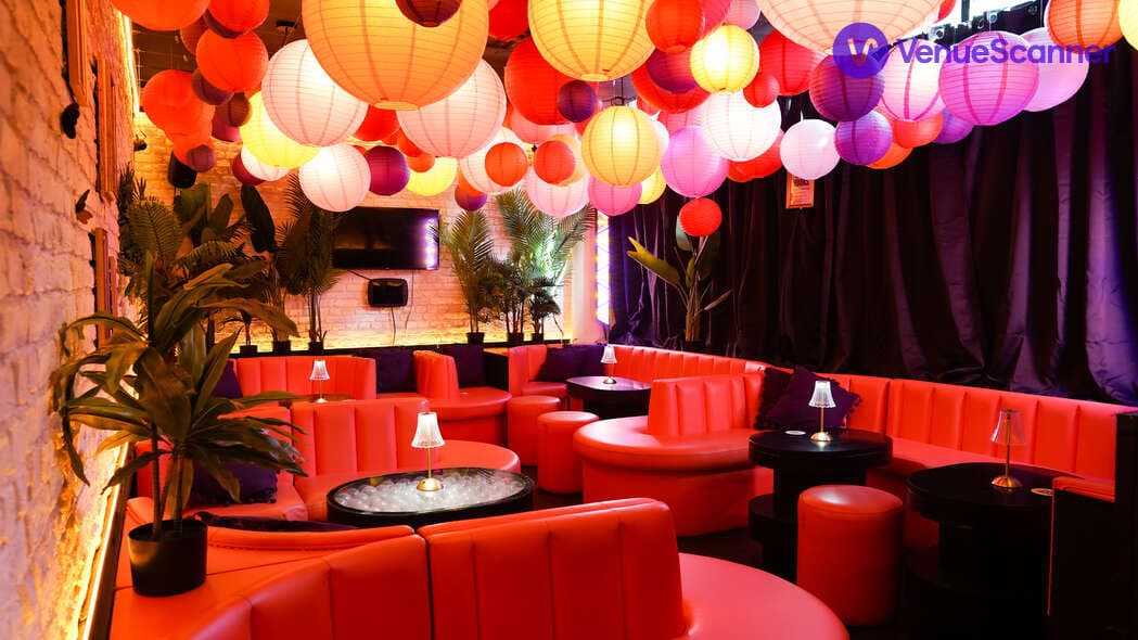 The Den + Giant Ball Pit Experience, Ballie Ballerson London photo #1