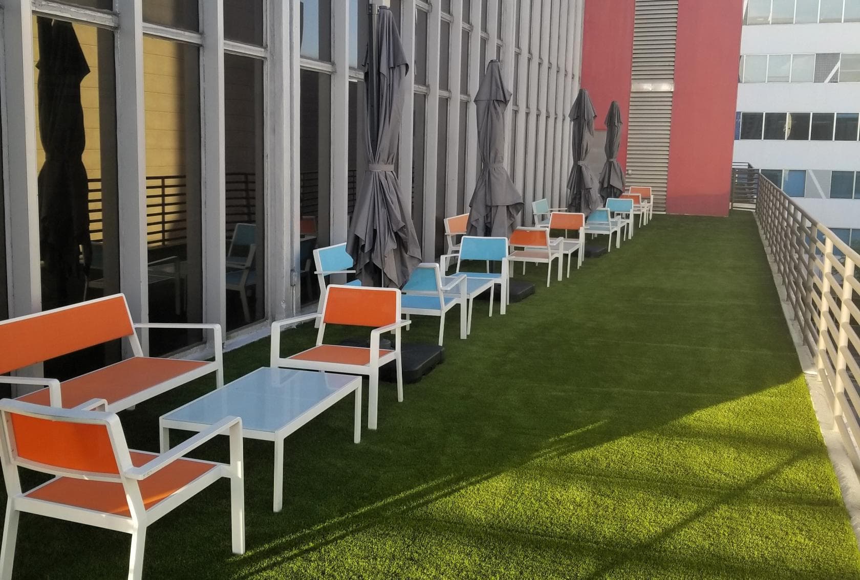 Terrace, Momentum Business Center photo #1