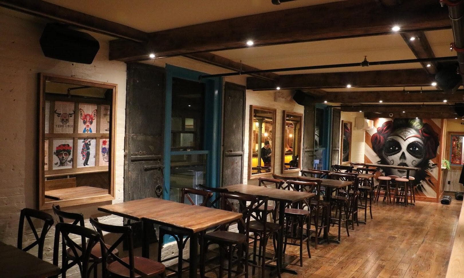 Second Floor, Toro Loco photo #1