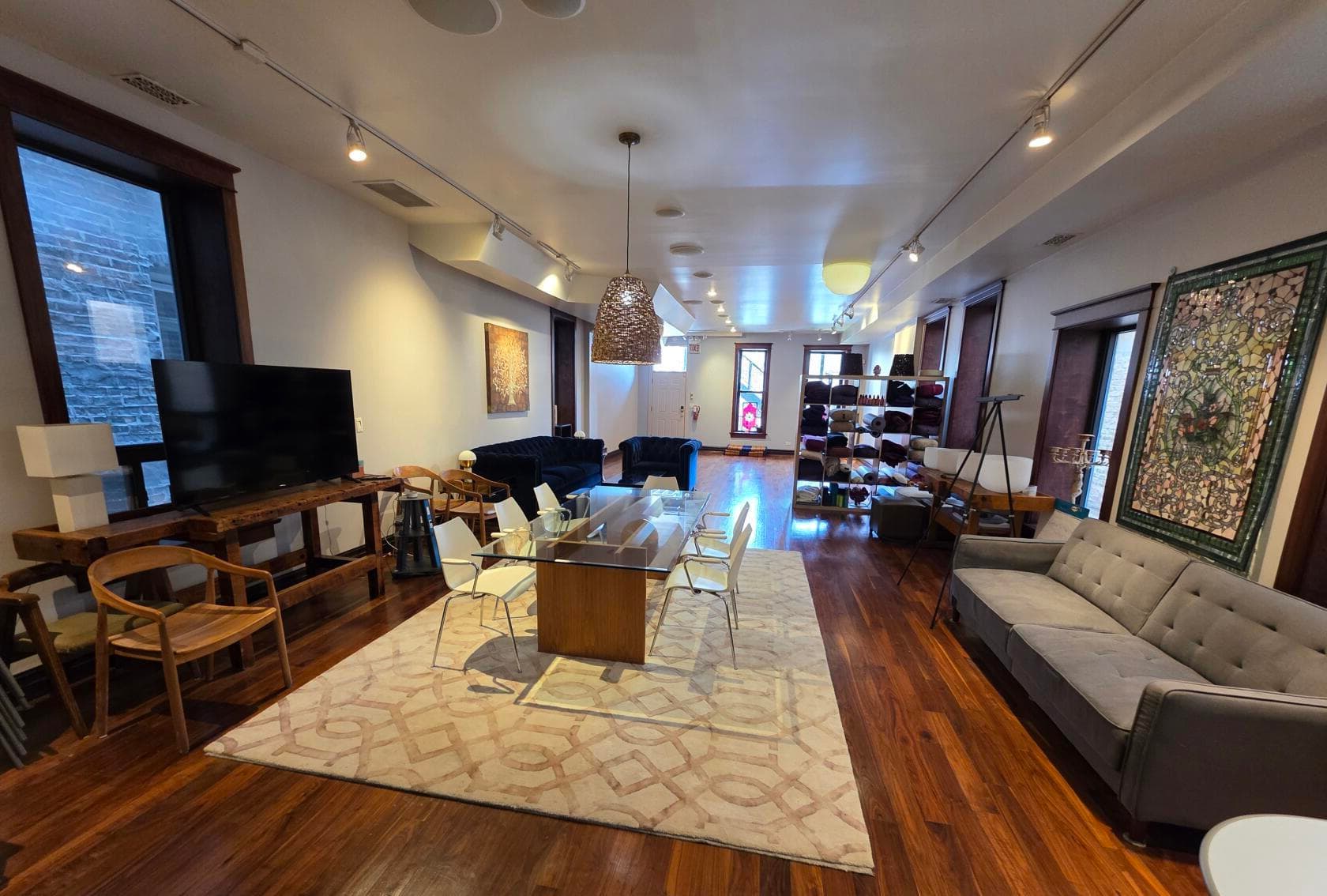 The Whole Space, 8 Bedroom Private Inn, Event Space and Garden photo #1