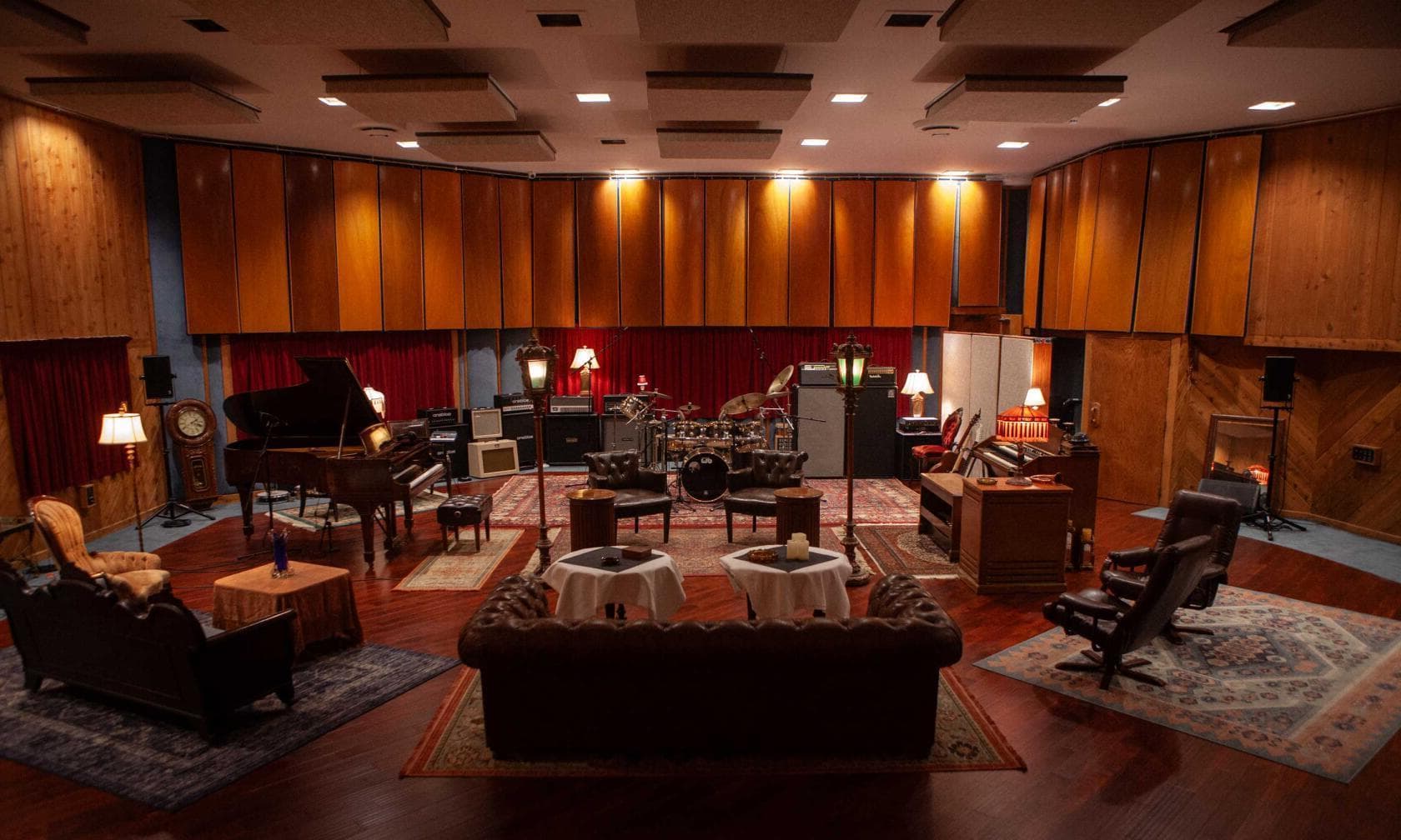 Entire Venue, One On One Recording photo #1