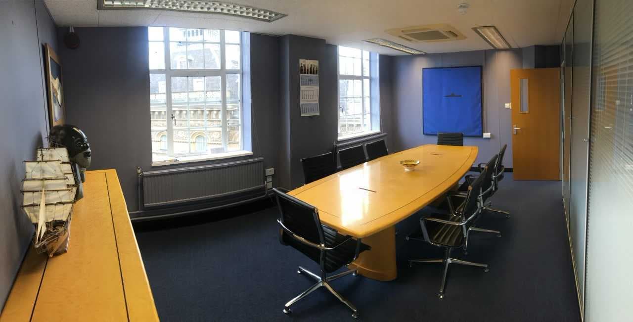 Mocoh Brokers Office, Grosvenor Gardens Meeting Room photo #2