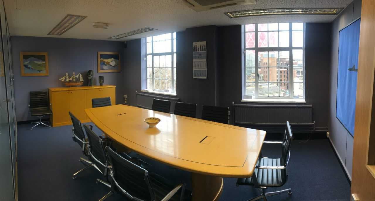 Photo of Mocoh Brokers Office, Grosvenor Gardens Meeting Room
