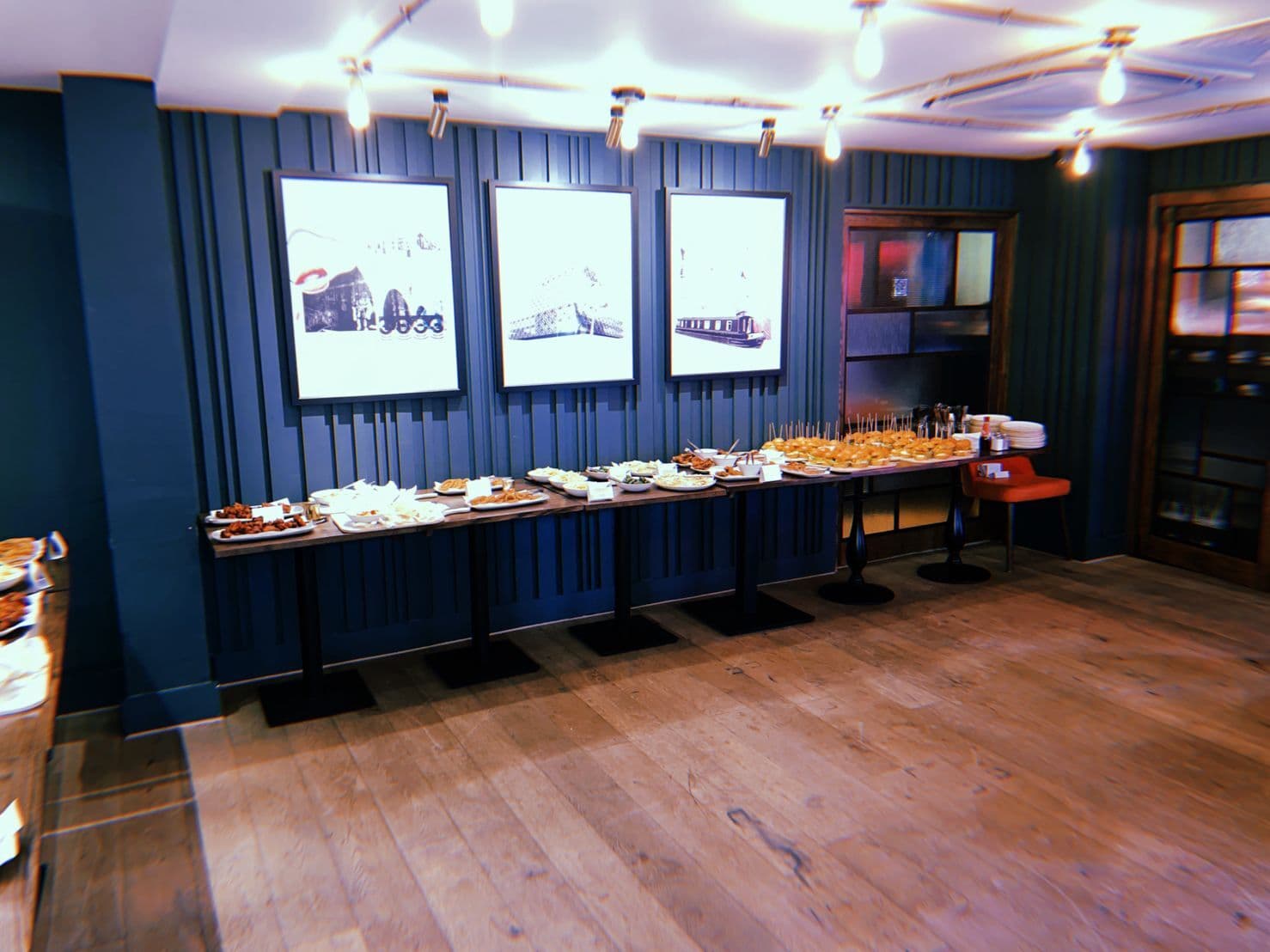 Pitcher & Piano Birmingham, Casual Dining Area photo #2