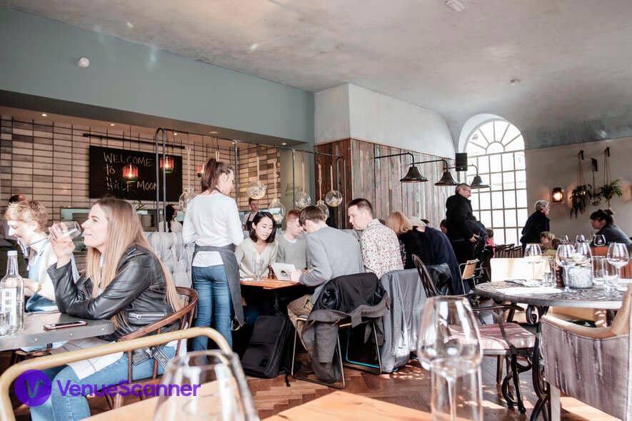 The Restaurant, The Half Moon photo #3