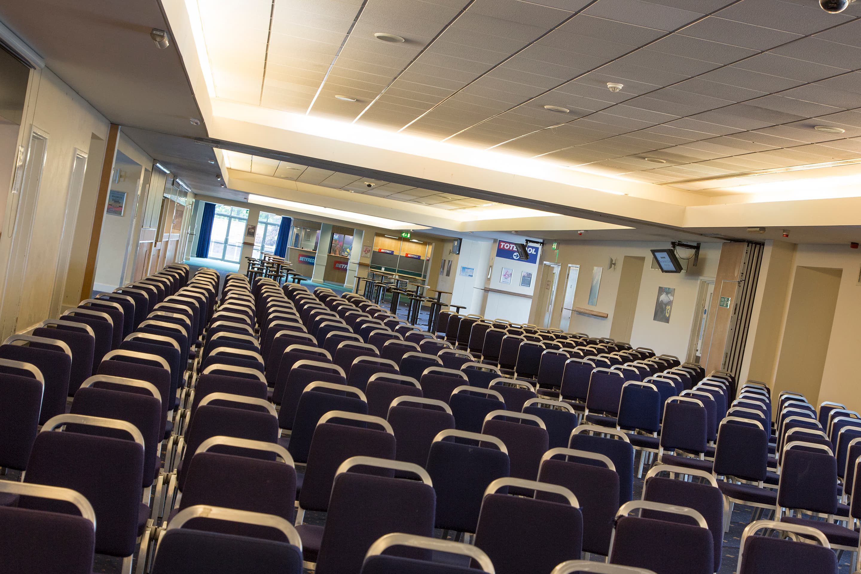 Premier Suite, Kempton Park Racecourse photo #3