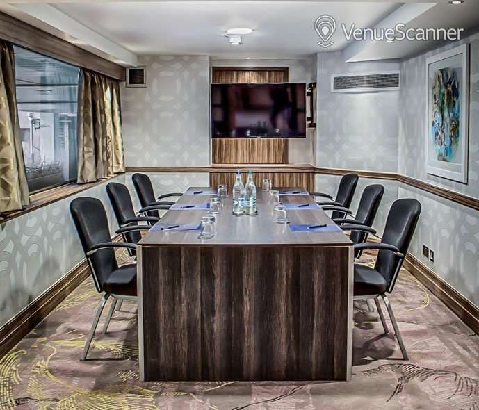 Boardroom 2, Hilton London Kensington photo #1