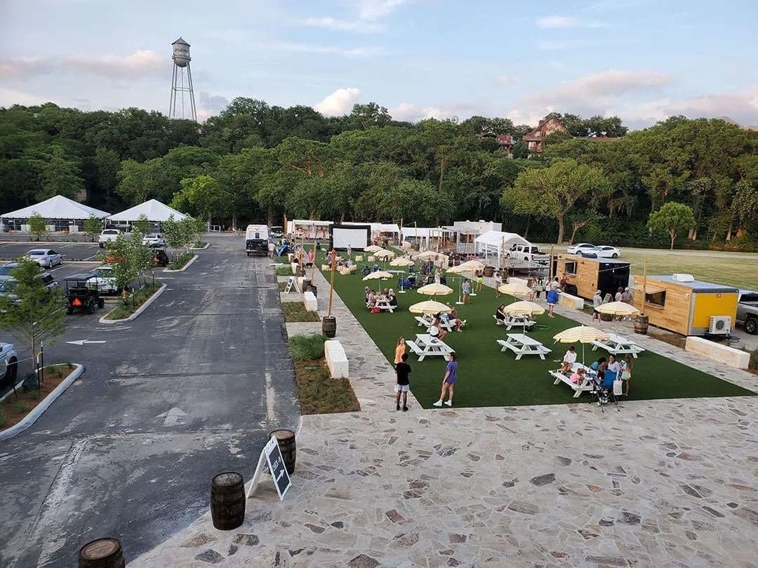 Full Venue, El Arroyo At Rockin’ R photo #3