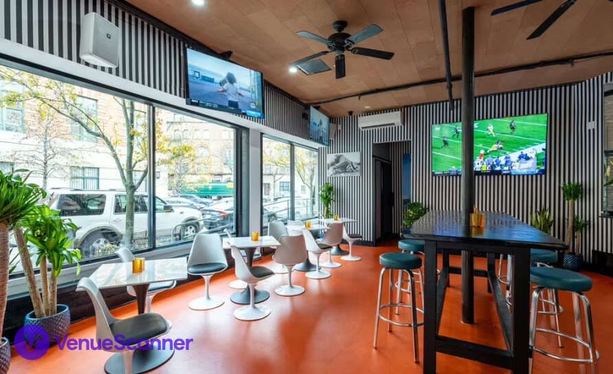 The Fox Harlen photo #3