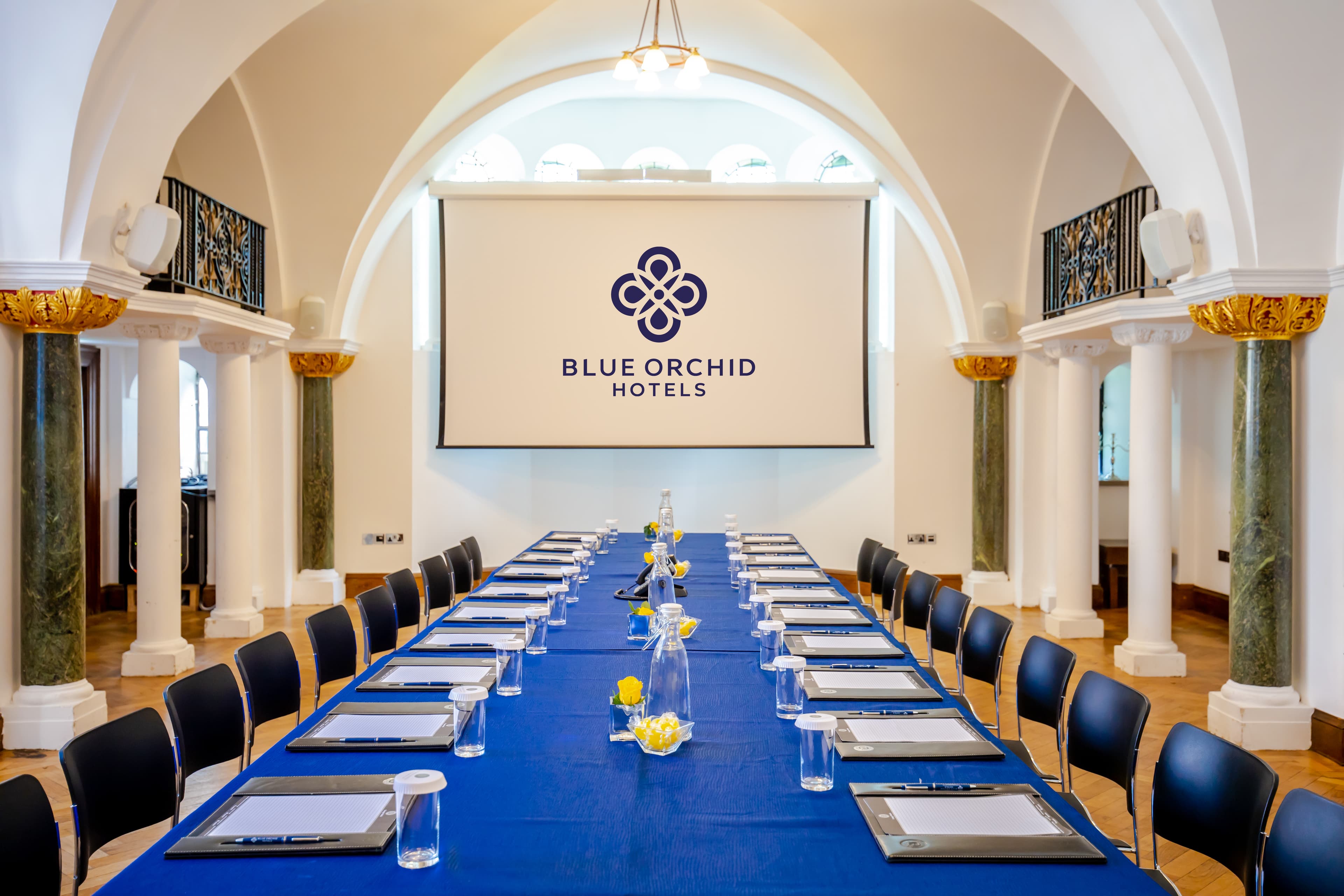 Chapel Suite, The Wellington Hotel By Blue Orchid Hospitality photo #4