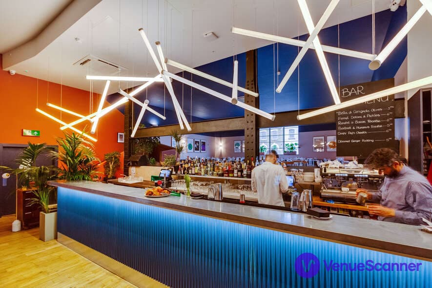 EartH Bar + Kitchen, EartH (Evolutionary Arts Hackney) photo #2